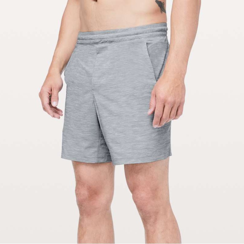 Men’s Lululemon 6” athletic shorts